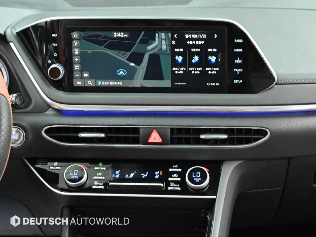Hyundai Sonata — photo 14