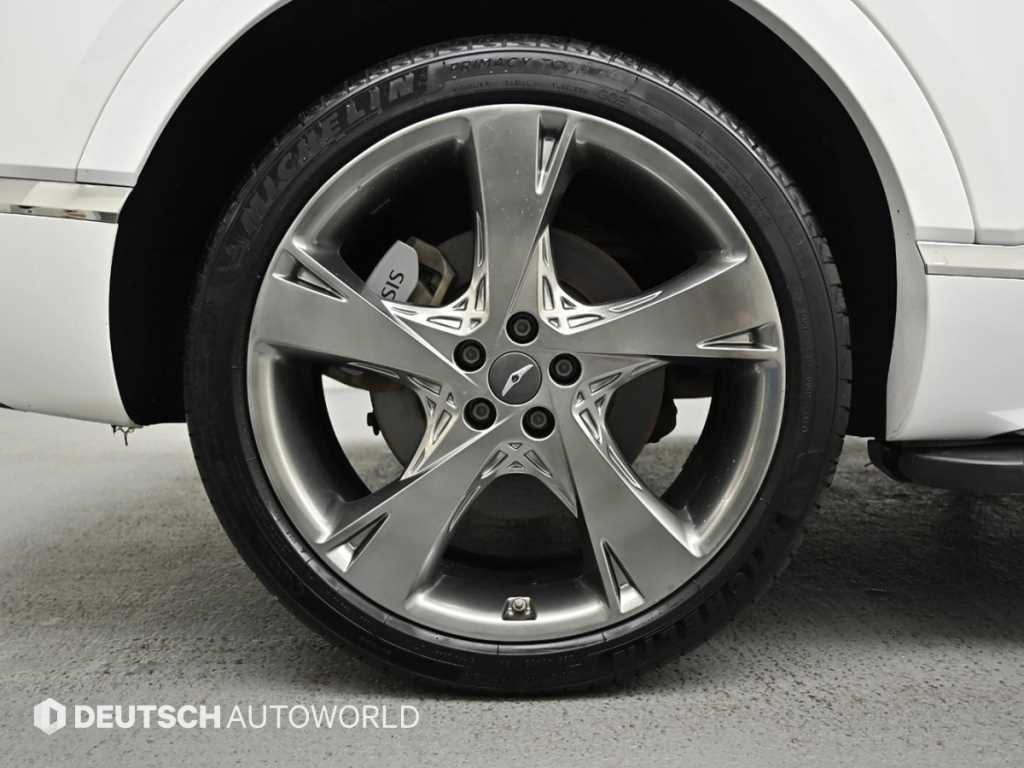 Genesis GV80 — photo 05