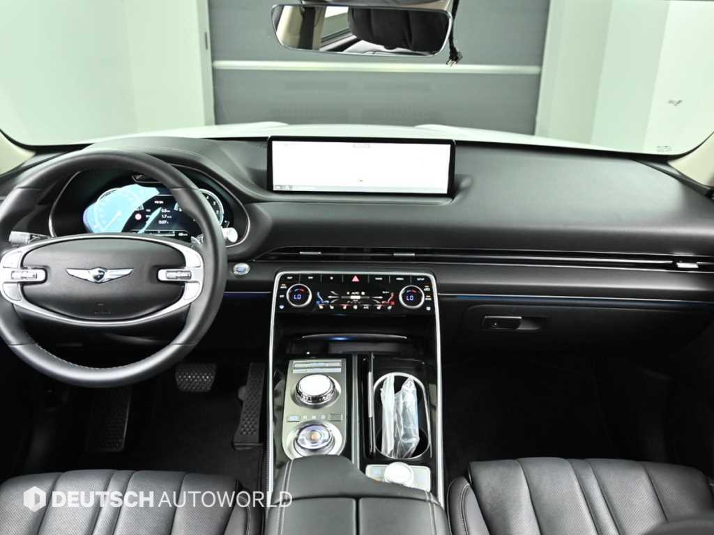 Genesis GV80 — photo 07