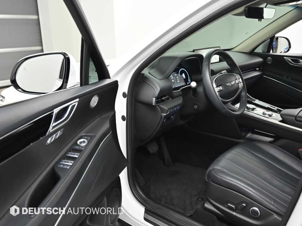 Genesis GV80 — photo 11