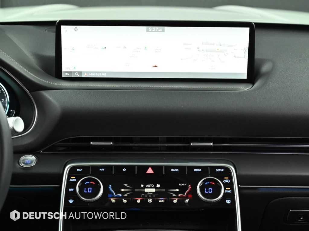 Genesis GV80 — photo 14