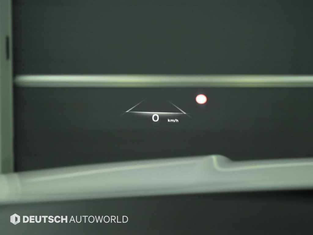 Genesis GV80 — photo 17