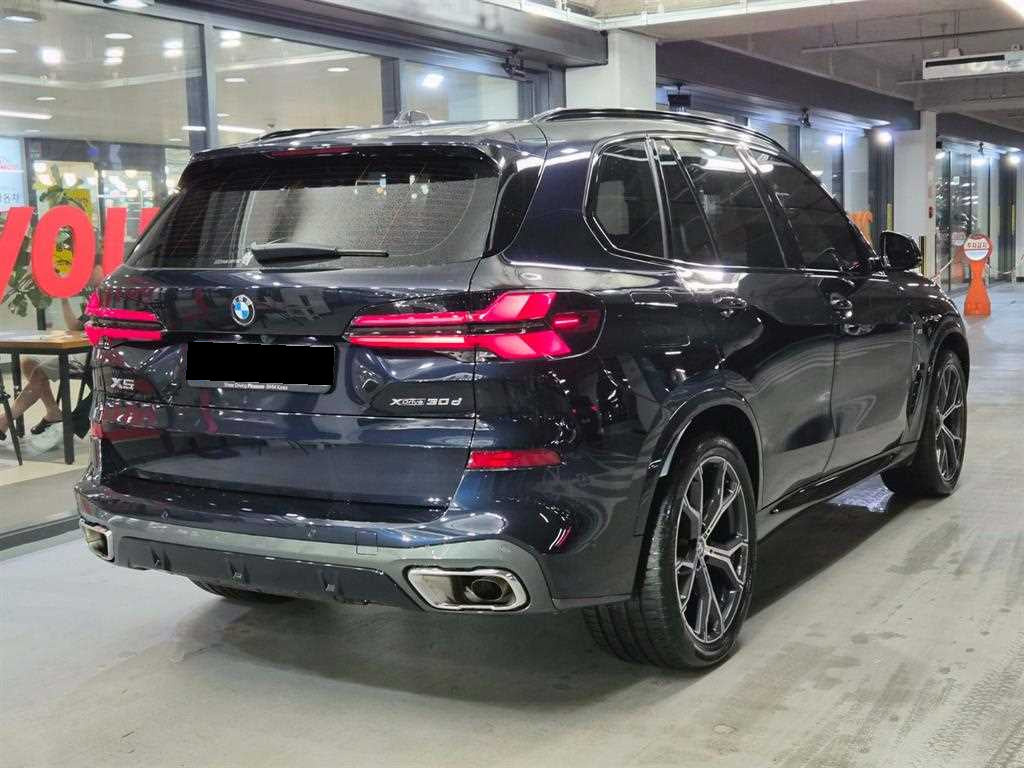 BMW X5 — photo 04
