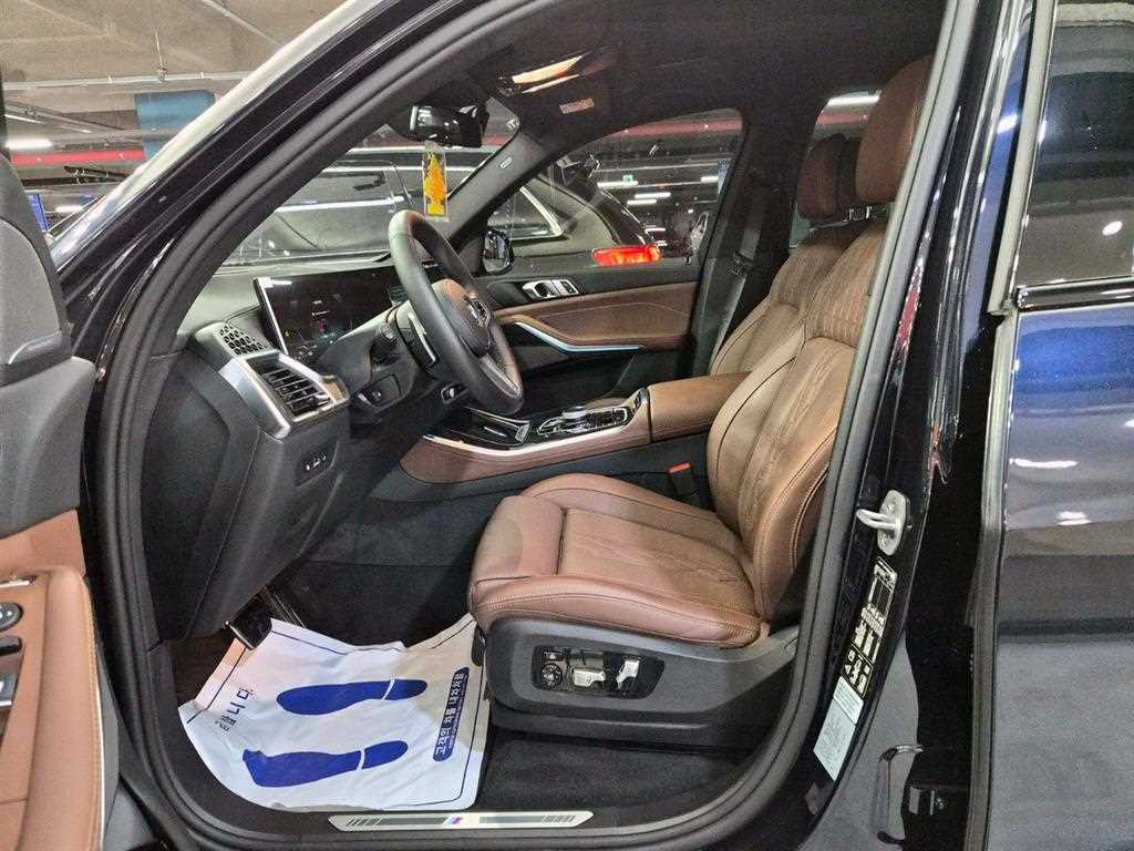 BMW X5 — photo 06