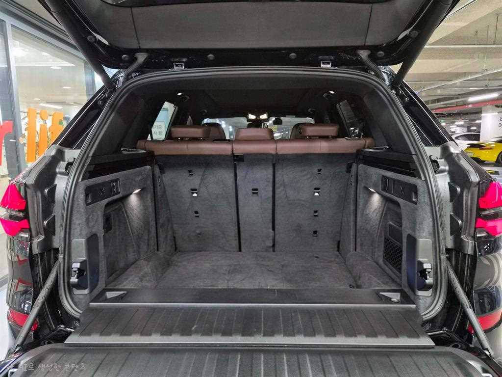 BMW X5 — photo 17
