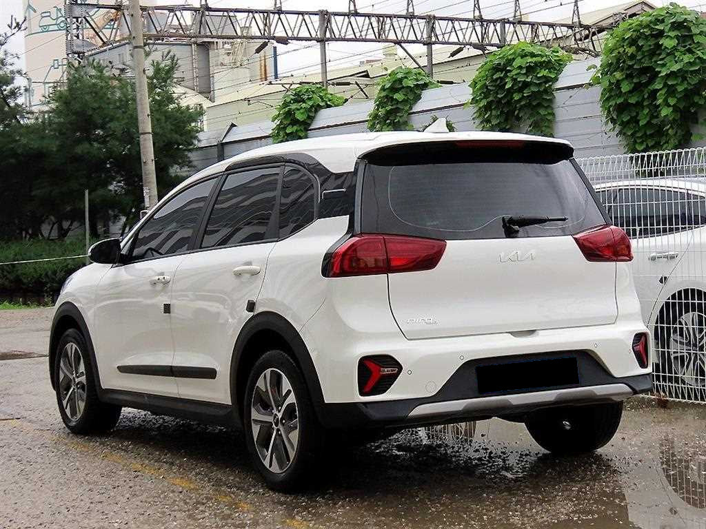 Kia Niro — photo 03
