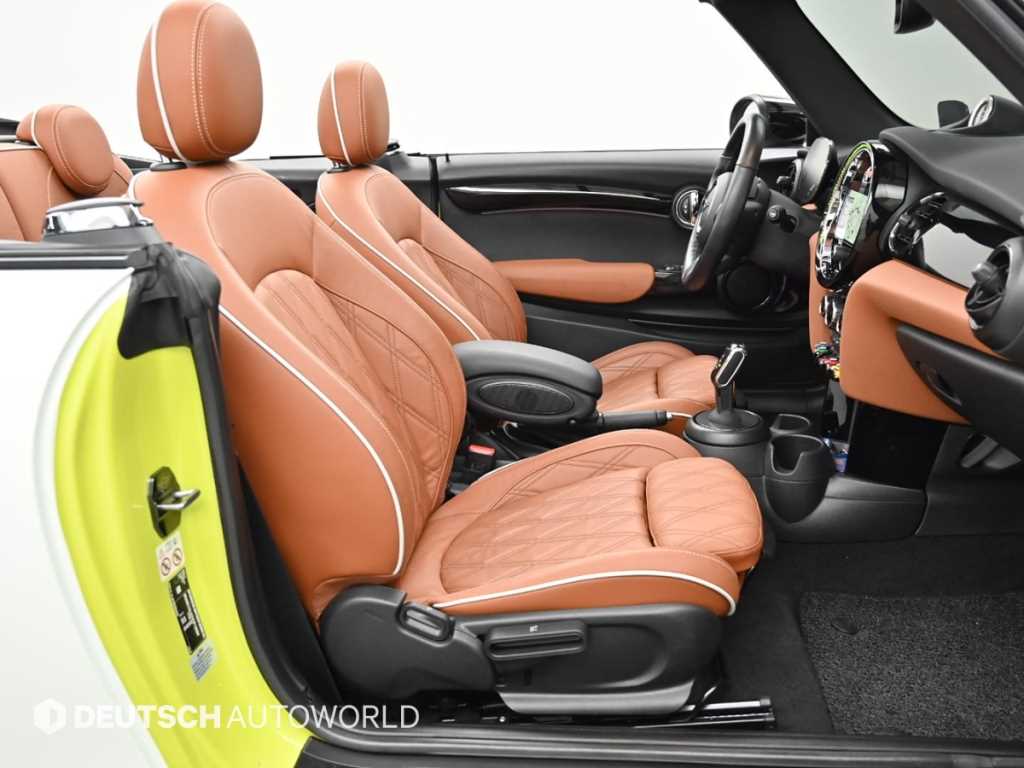 Mini Cooper Convertible — photo 10