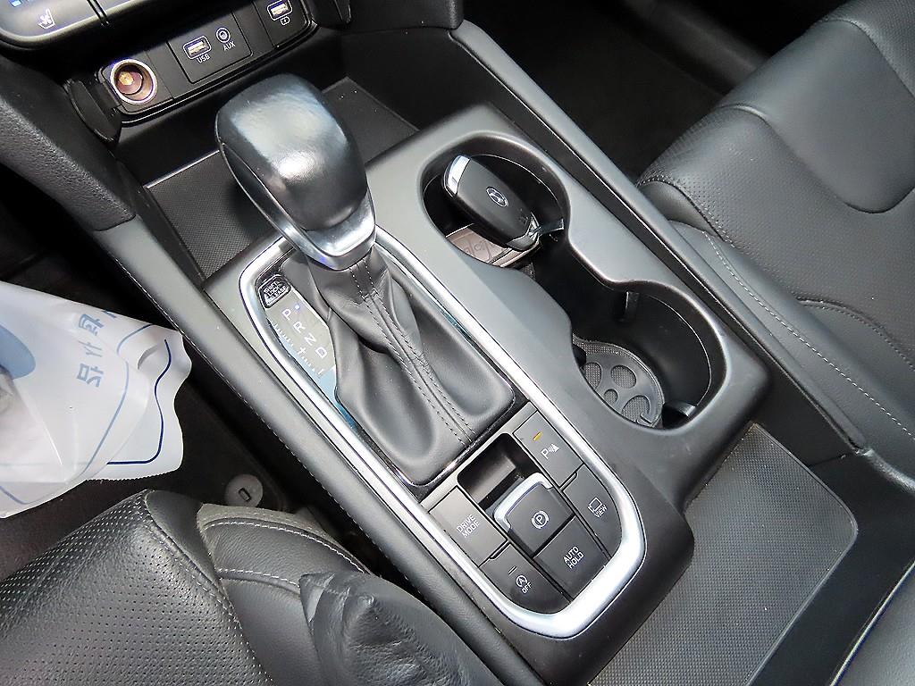 Hyundai Santafe — photo 10