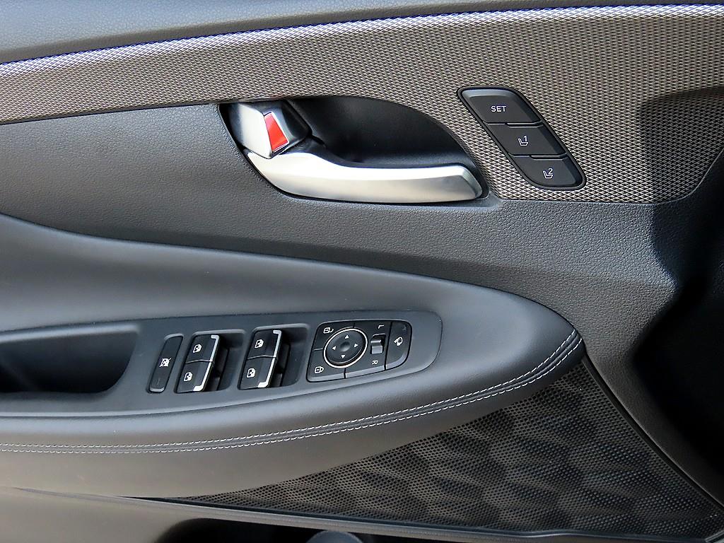 Hyundai Santafe — photo 11