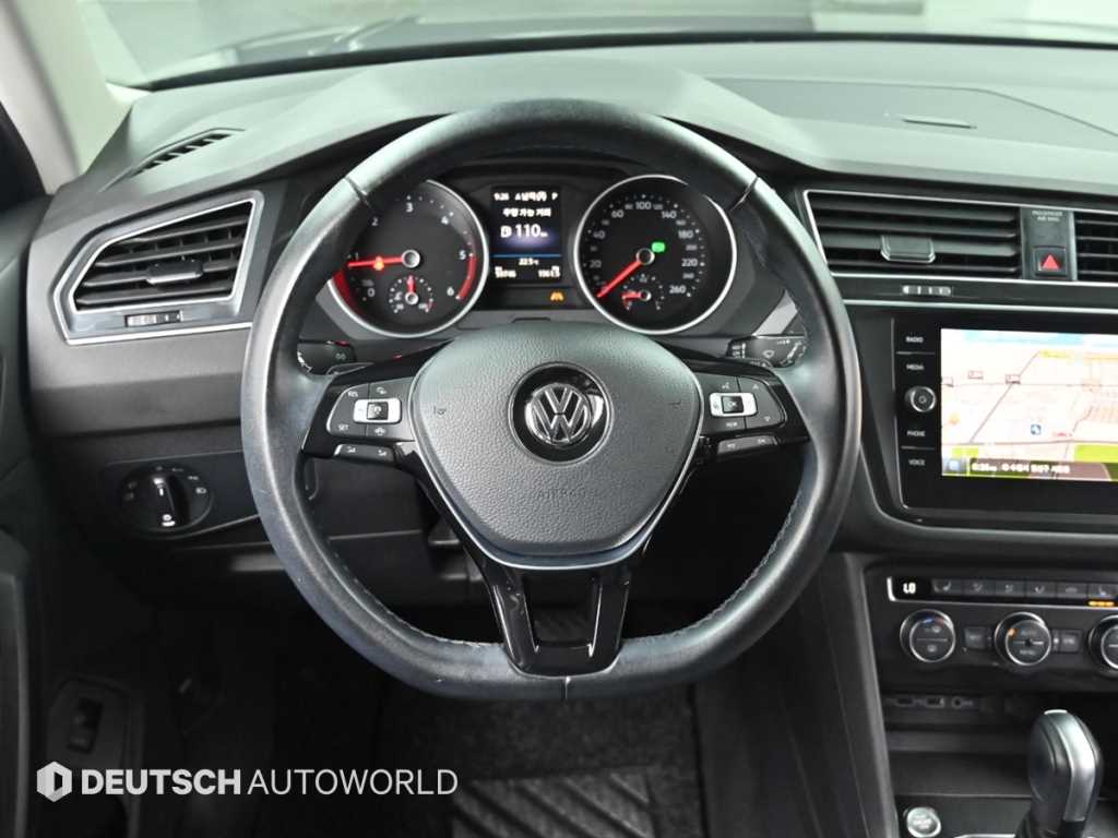 Volkswagen Tiguan — photo 13