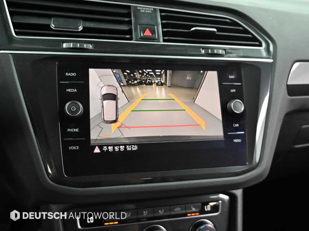 Volkswagen Tiguan — photo 15
