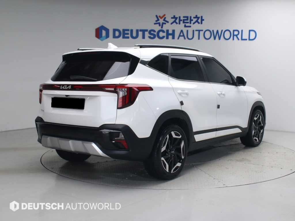 Kia Seltos — photo 02