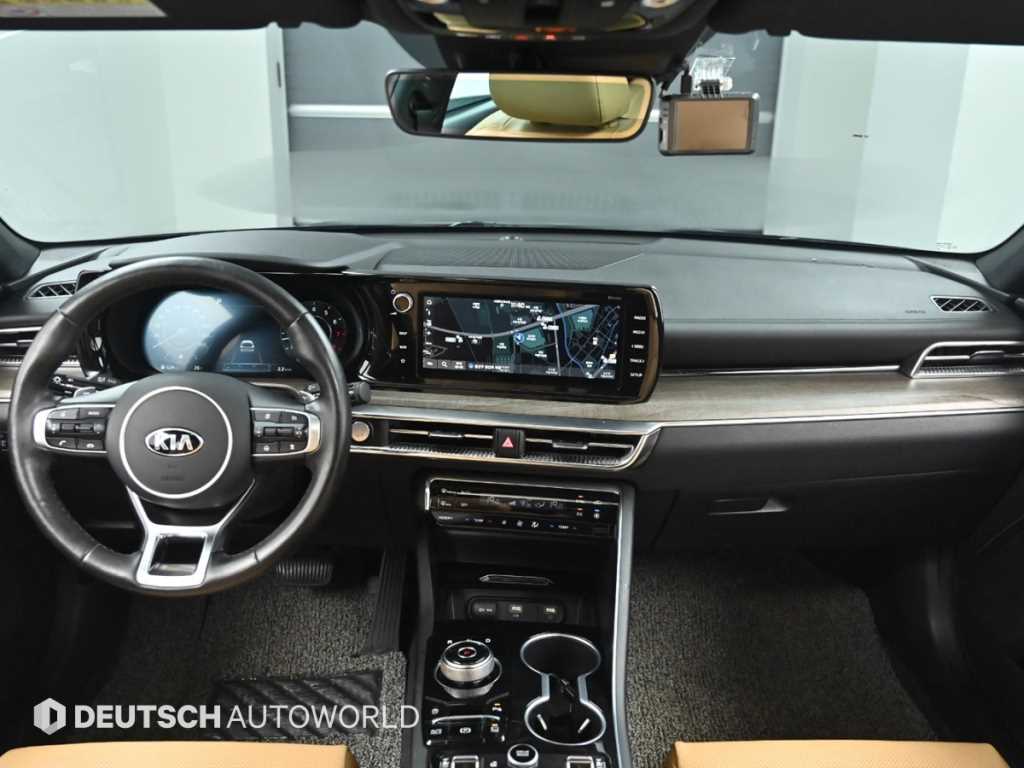 Kia K5 — photo 07