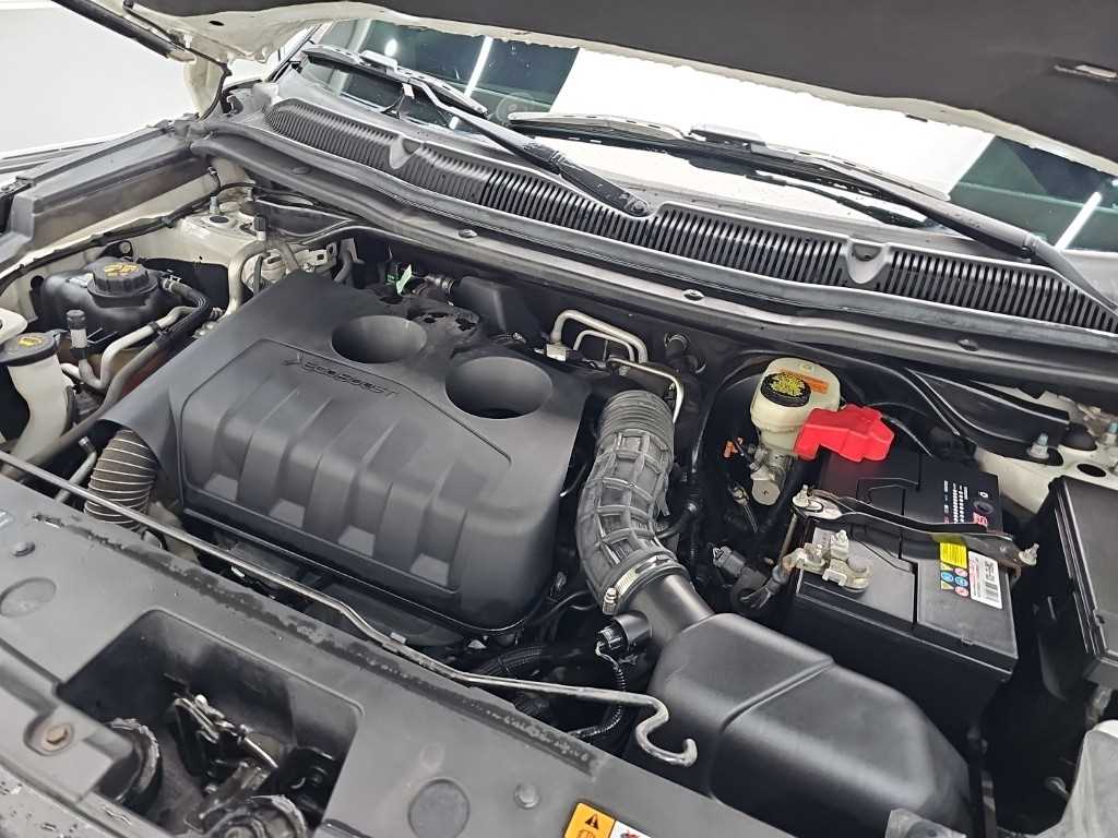 Ford Explorer — photo 05