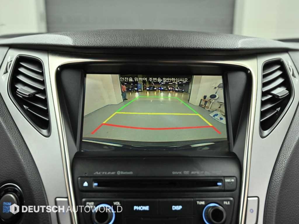 Hyundai Grandeur — photo 15