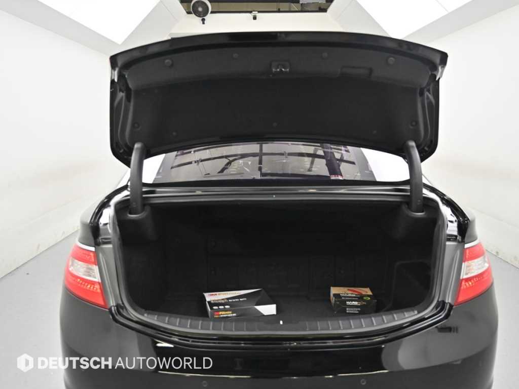 Hyundai Grandeur — photo 19
