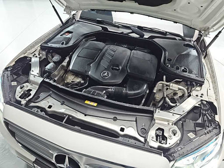 Mercedes-Benz E-Class — photo 05