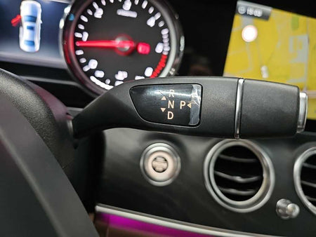 Mercedes-Benz E-Class — photo 08