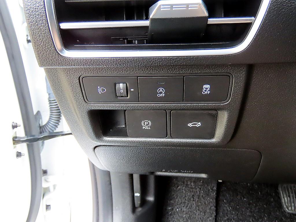 Hyundai Sonata — photo 12