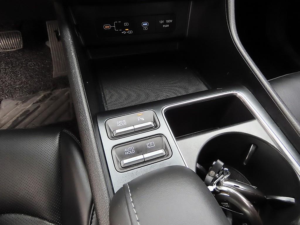 Hyundai Sonata — photo 13