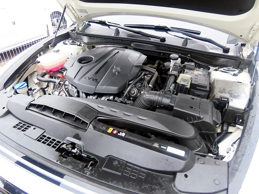 Hyundai Sonata — photo 19