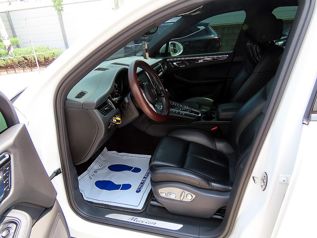 Porsche Macan — photo 05
