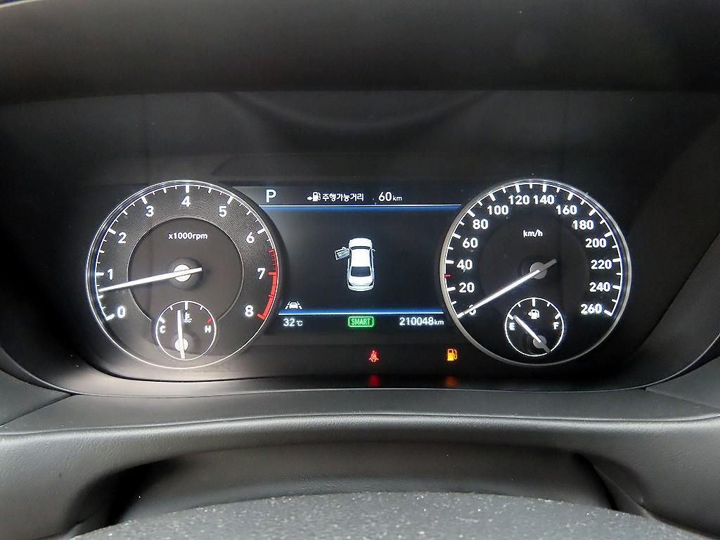 Genesis EQ900 — photo 09