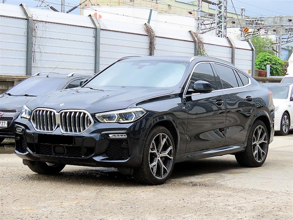 BMW X6 — photo 02