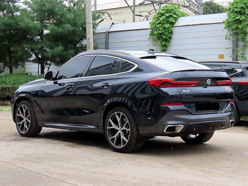 BMW X6 — photo 03