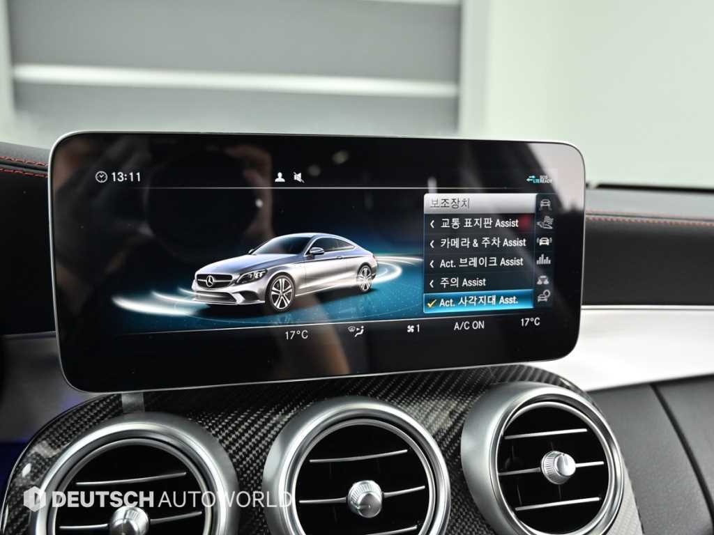 Mercedes-Benz C-Class — photo 16