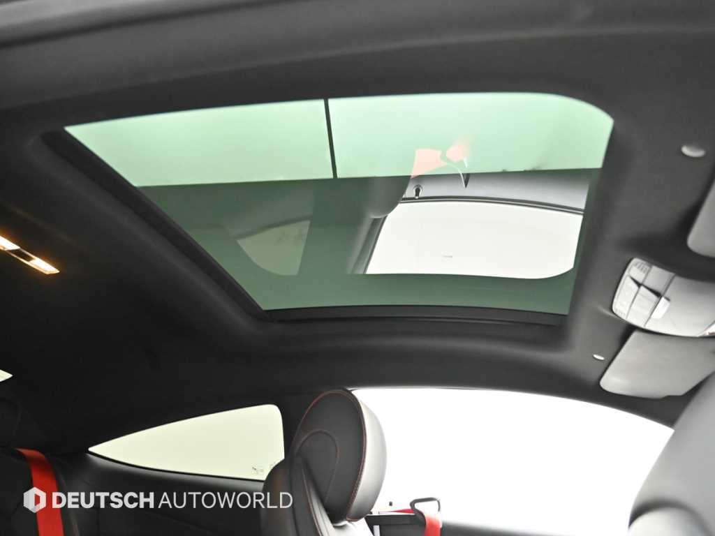 Mercedes-Benz C-Class — photo 18