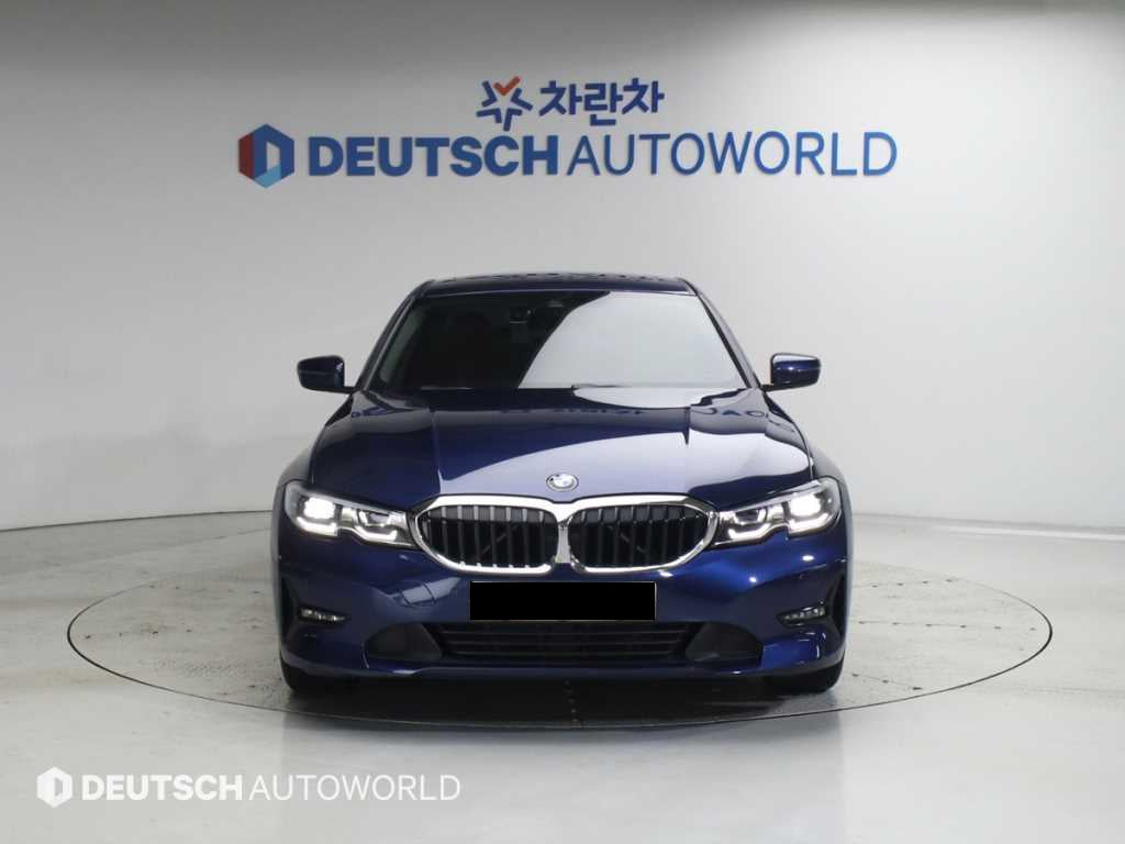 BMW 3-Series — photo 03