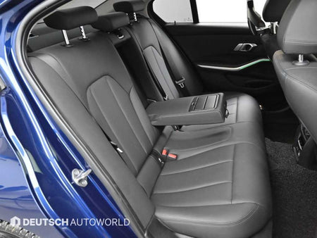 BMW 3-Series — photo 12