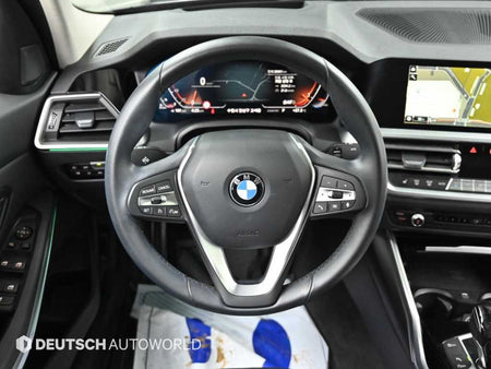 BMW 3-Series — photo 13