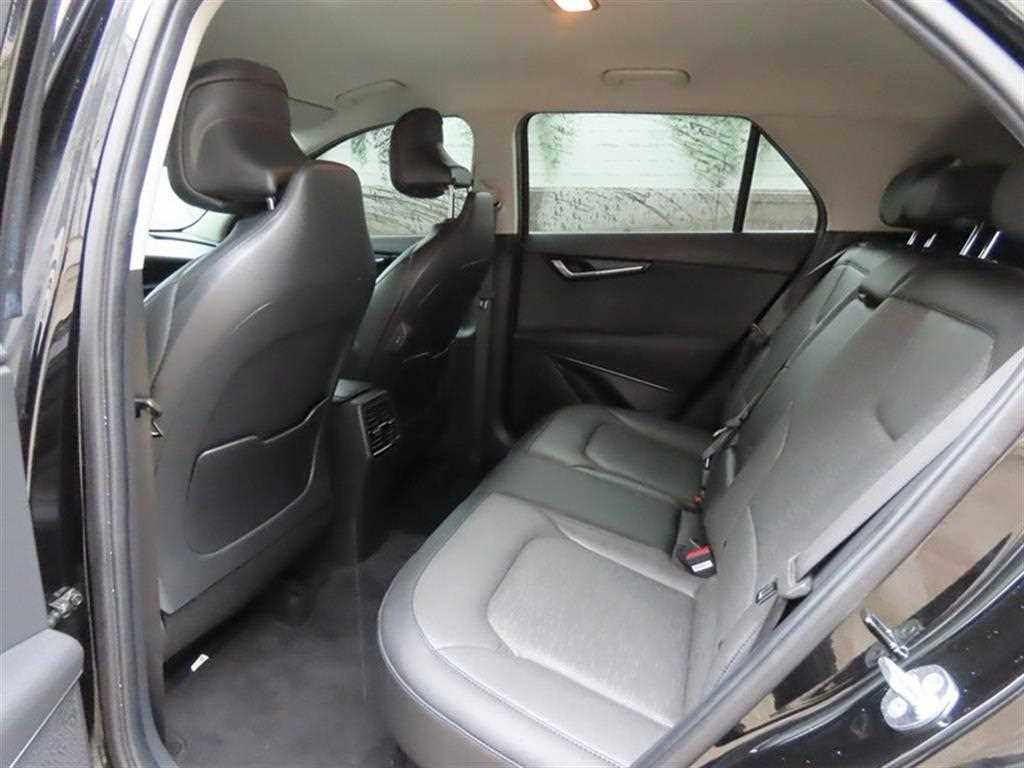 Kia Niro — photo 08