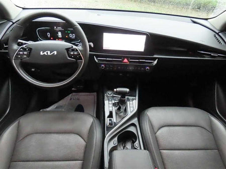 Kia Niro — photo 09