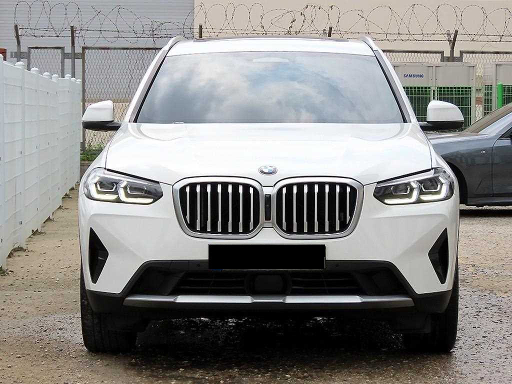 BMW X3 — photo 01