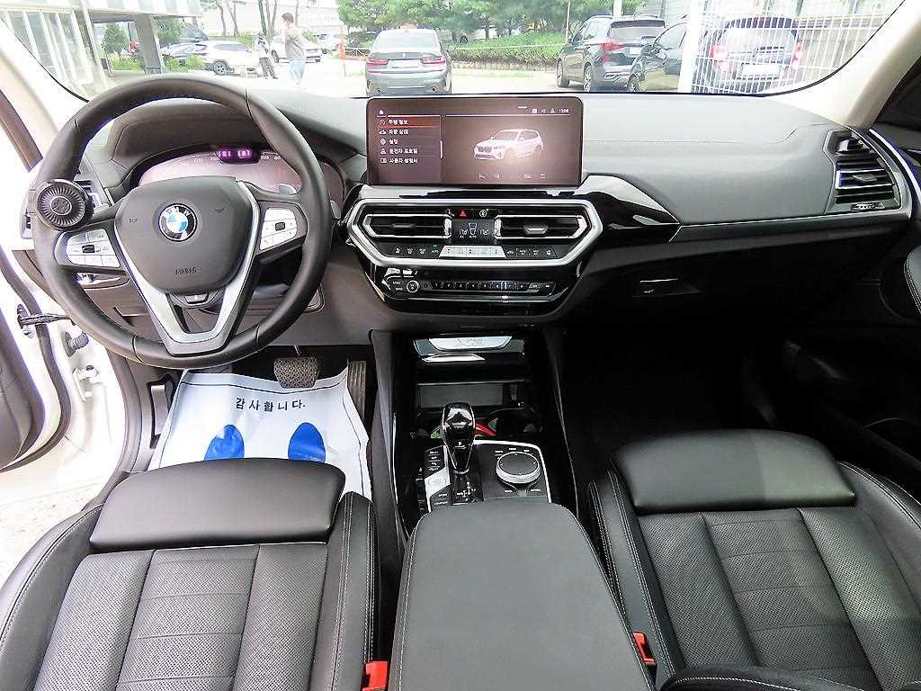 BMW X3 — photo 07