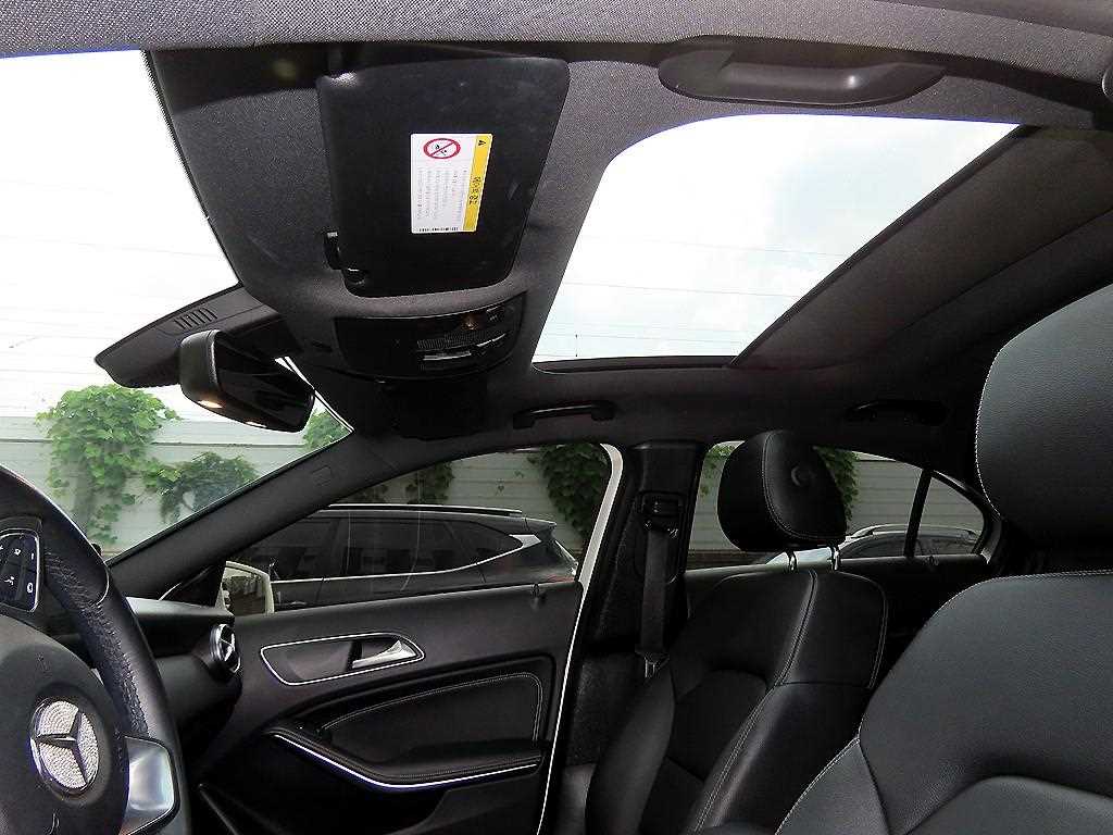 Mercedes-Benz A-Class — photo 16