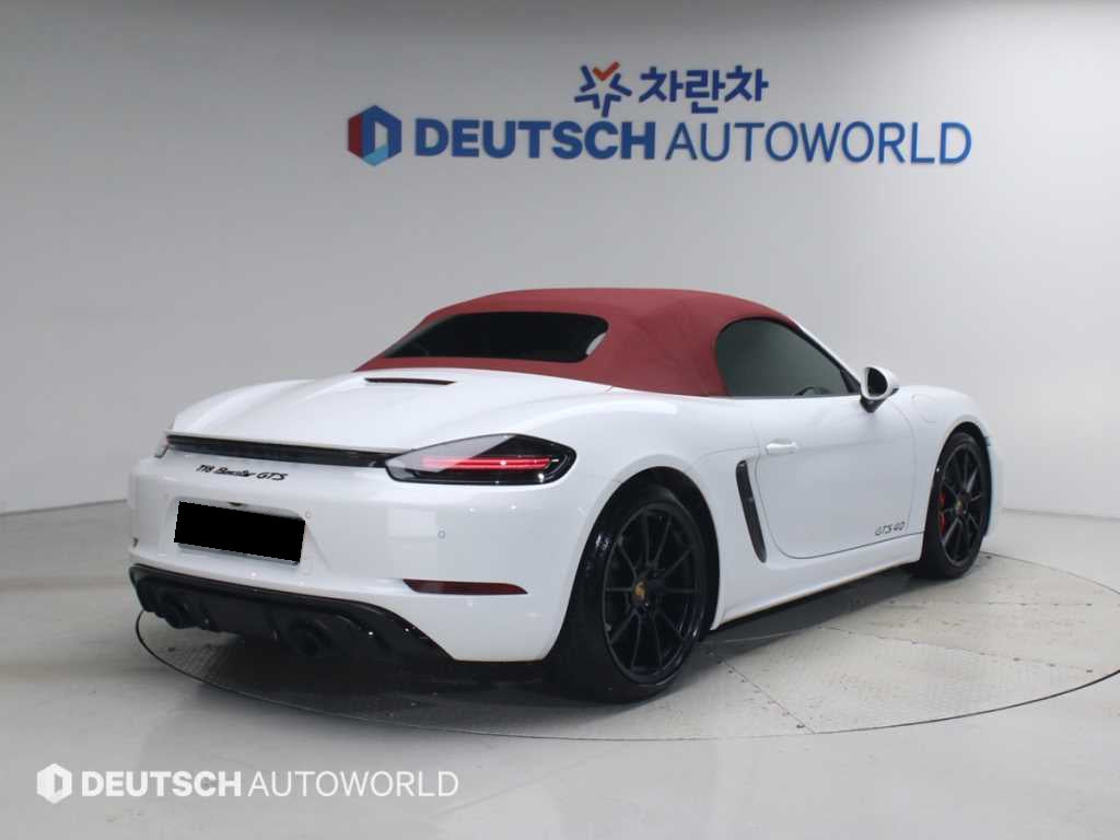 Porsche 718 — photo 02