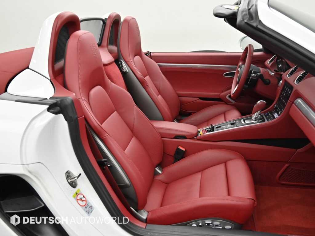 Porsche 718 — photo 10