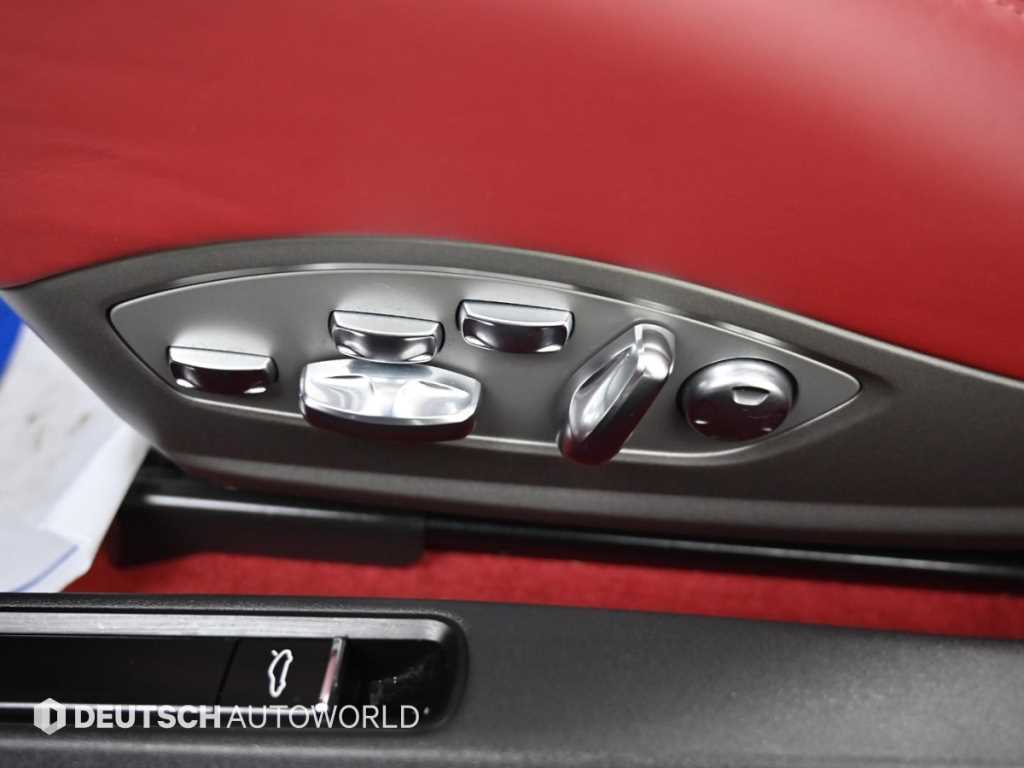 Porsche 718 — photo 12