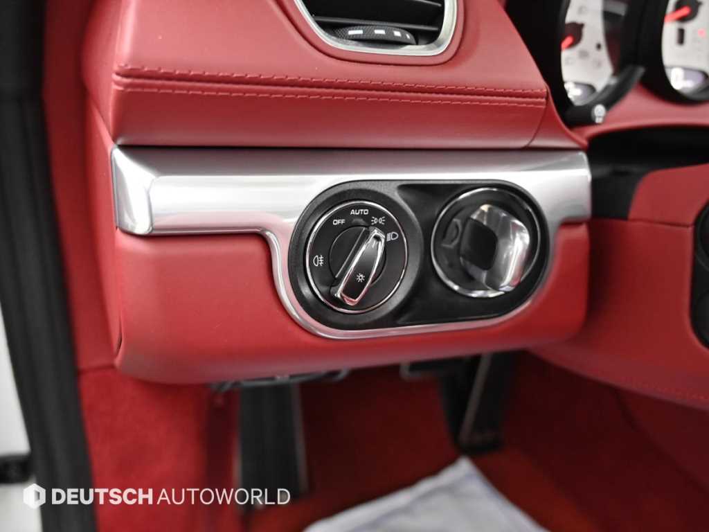 Porsche 718 — photo 18