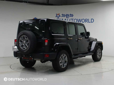 Jeep Wrangler — photo 02
