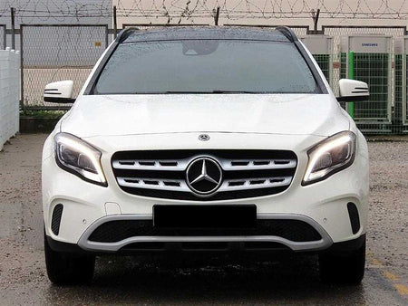 Mercedes-Benz GLA-Class — photo 01