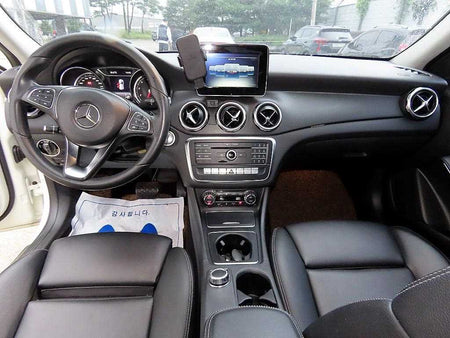 Mercedes-Benz GLA-Class — photo 07