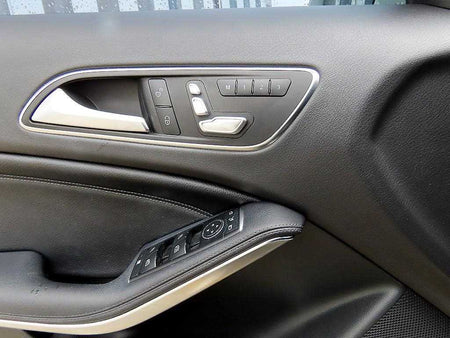 Mercedes-Benz GLA-Class — photo 11