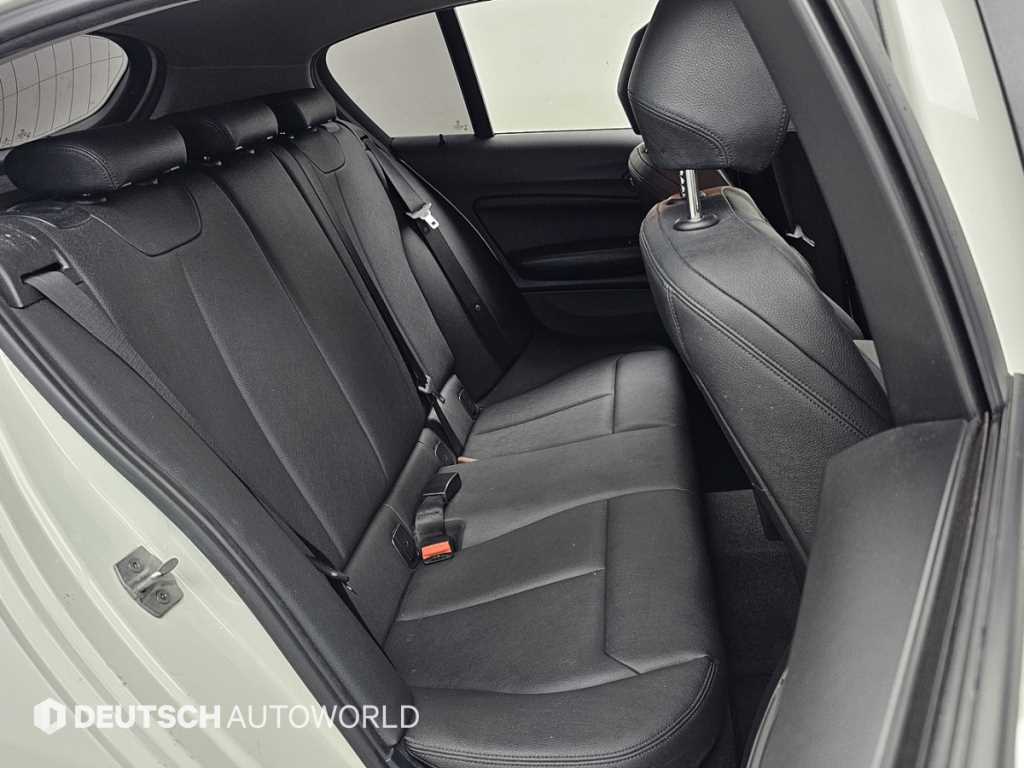 BMW 1-Series — photo 12