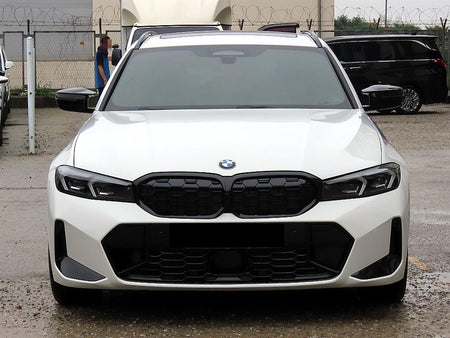 BMW 3-Series — photo 01