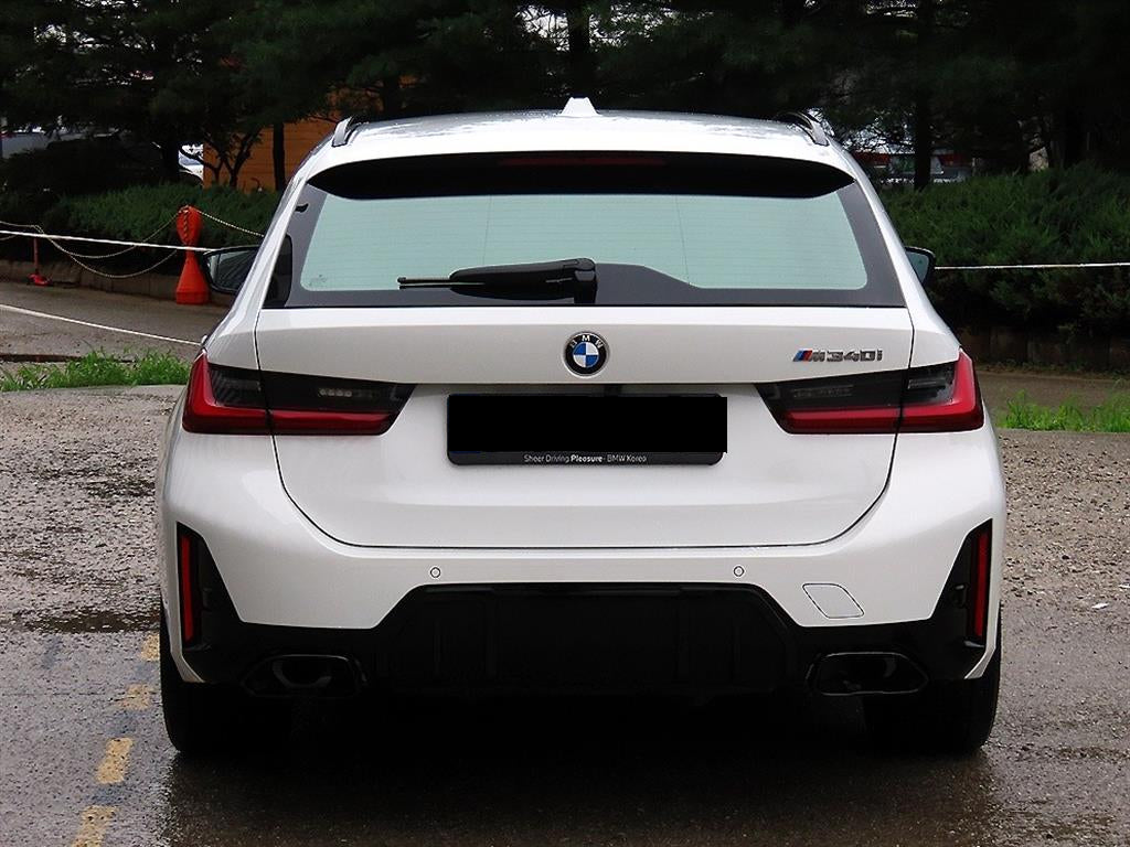 BMW 3-Series — photo 04